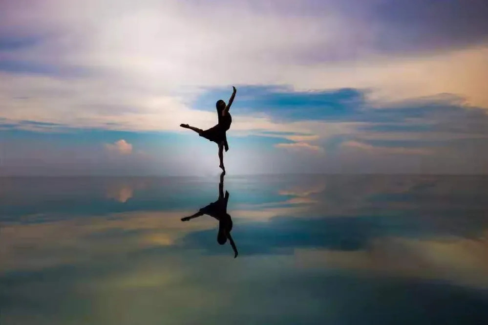 灵山景区对徐诗晓及其家人送上终身免费畅游灵山大礼包