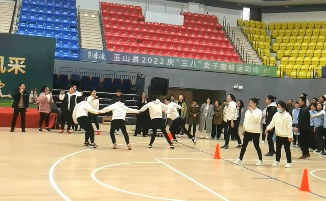 教育系统在玉山县庆“三八”女子趣味运动会中获奖