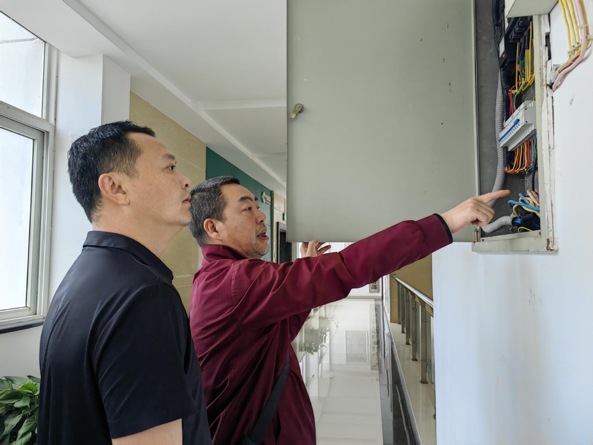 铅山县烟草专卖局加强节前检查 保障节日安全