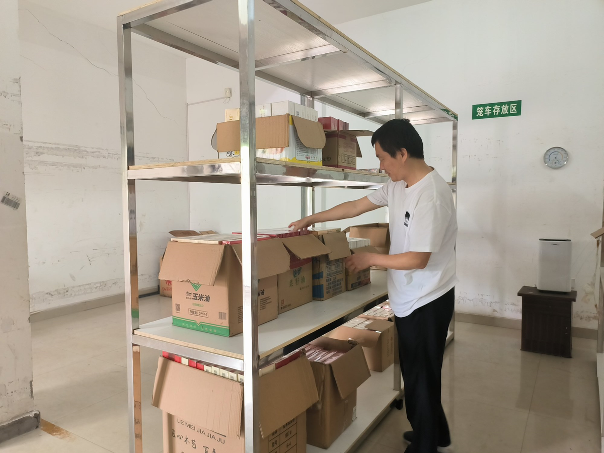 铅山县烟草专卖局妥善应对恶劣天气 加强罚没仓库安全管理