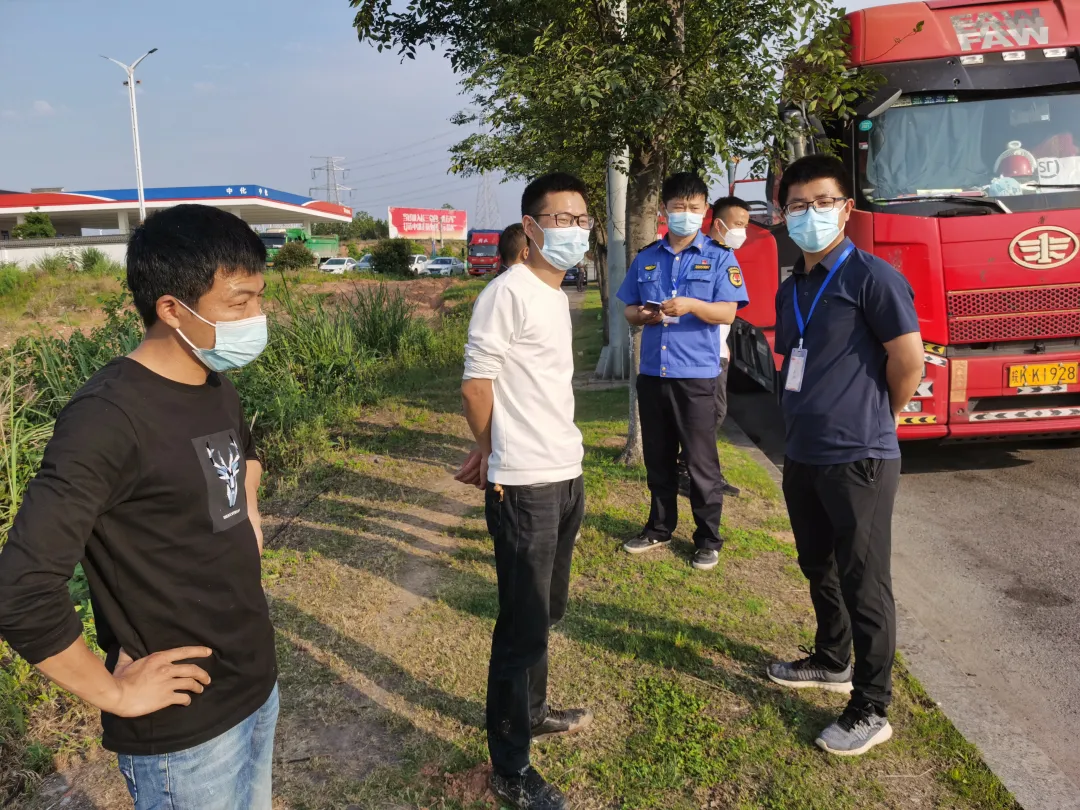 越是艰险越向前！记董团乡党委副书记李正