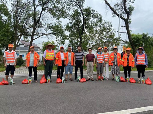 万年公路中心+张中宇+夏日送清凉慰问活动.jpg