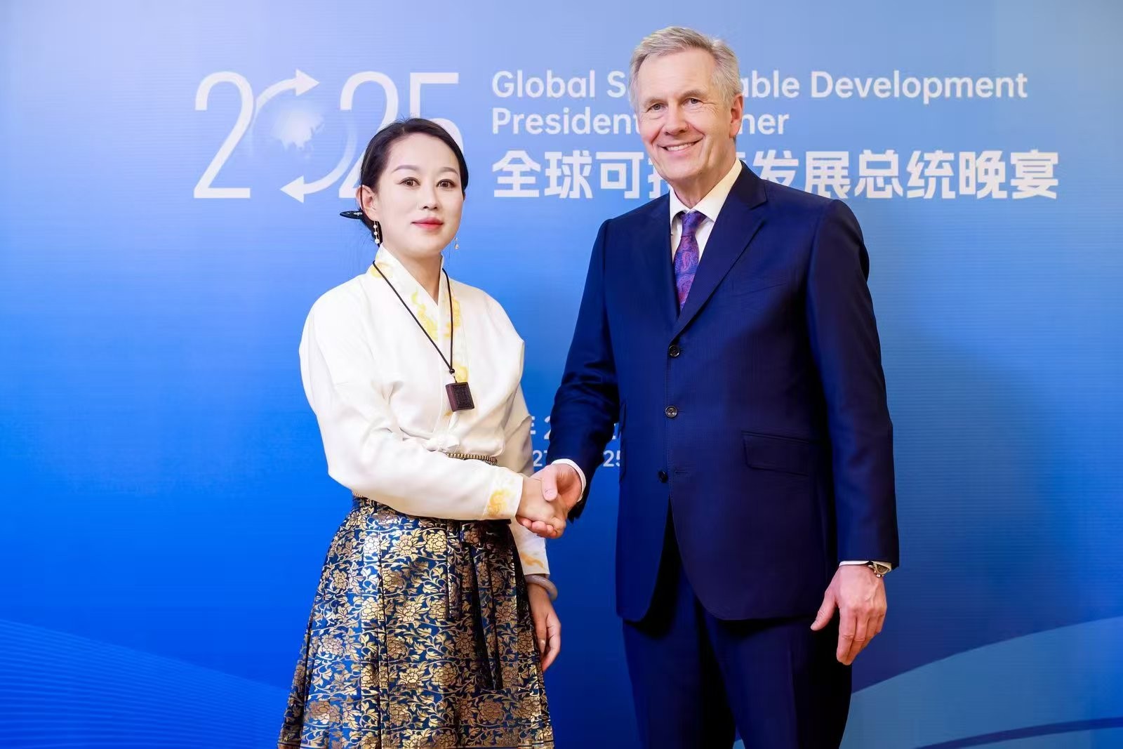 1740994841837147.jpg 1.jpg