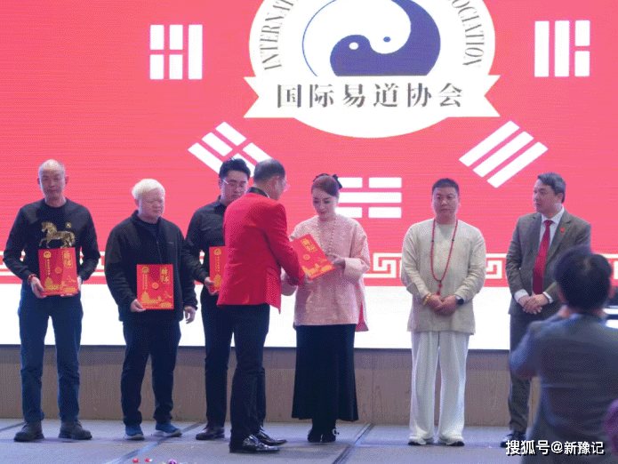 1767775096346022384.png 126590592994b23fc5e8b3bdfa6e463b_1S3045035-2.png